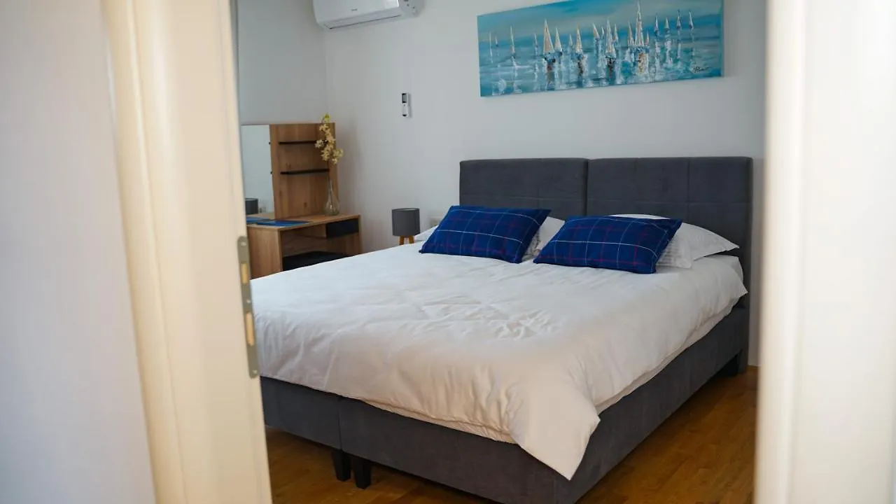 Apartment Aria Verunic