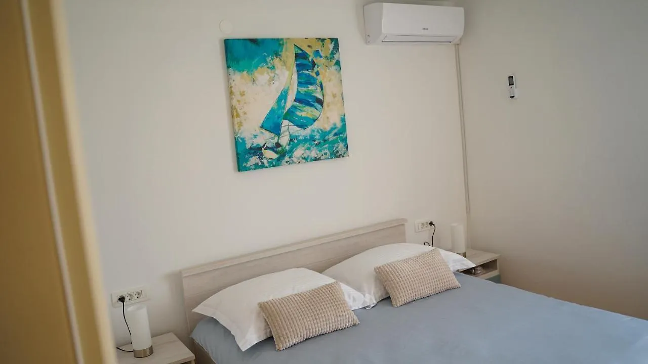 Apartment Aria Verunic Croatia